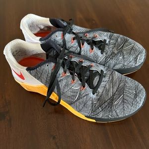 Women’s size 10 Nike Metcon